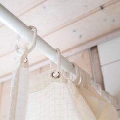 Varão branco para cortina de 125 - 220 cm