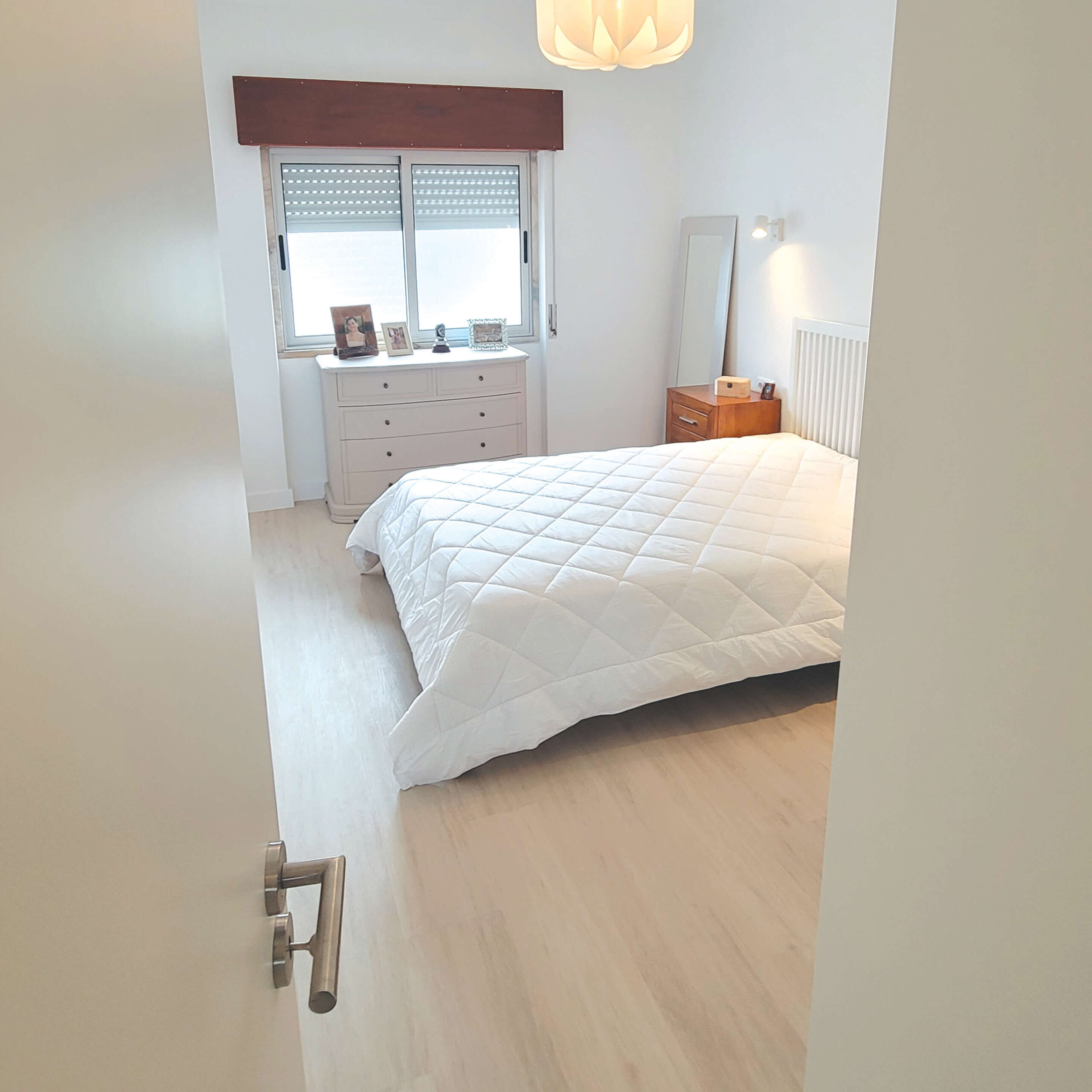 Pavimento vinílico Pearl Liberty Ash instalado (7)