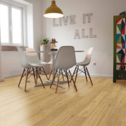 Pavimento vinílico Gold Summer Oak — ambiente sala jantar